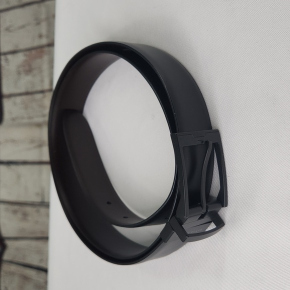 Perry Ellis Reversible Belt - Picture 1 of 6